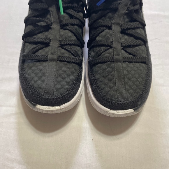 Nike LeBron XVII Low Multi-color CD5007 002 Men's Size 6.5, Women’s 8.5. - Picture 8 of 10